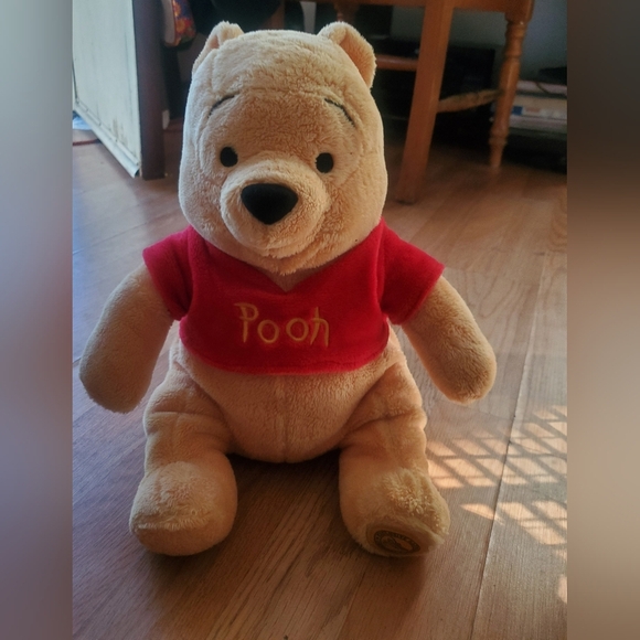 Vintage Disney Exclusive Disney Store Pooh Bear Plush - Picture 2 of 6